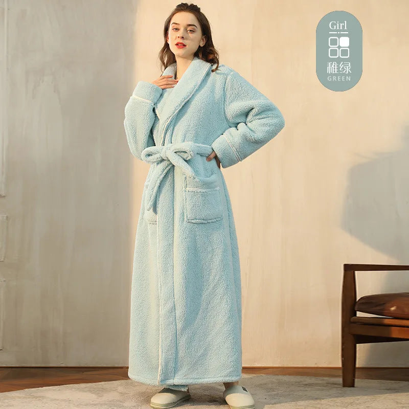 Men's and Women's Styles Winter Bathrobe